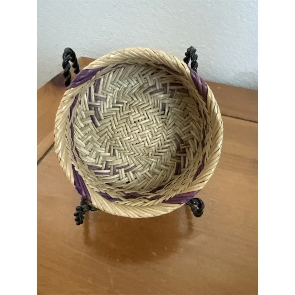 Lot Of Three Vintage Mini Baskets Pine needle, Round Lidded, SW Wedding Style NM